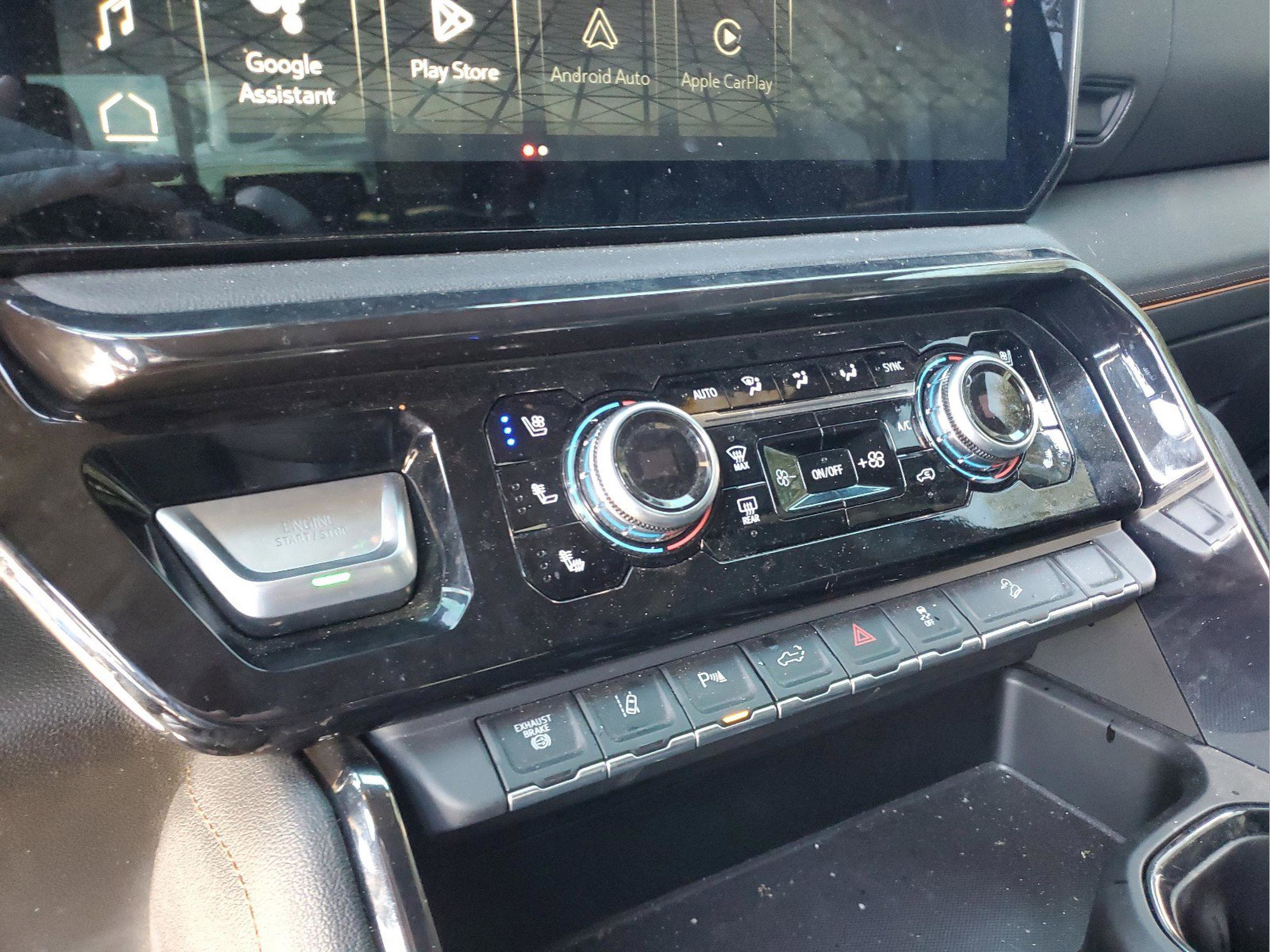 Used 2024 GMC Sierra 2500 AT4 w/ AT4 Premium Plus Package image 19