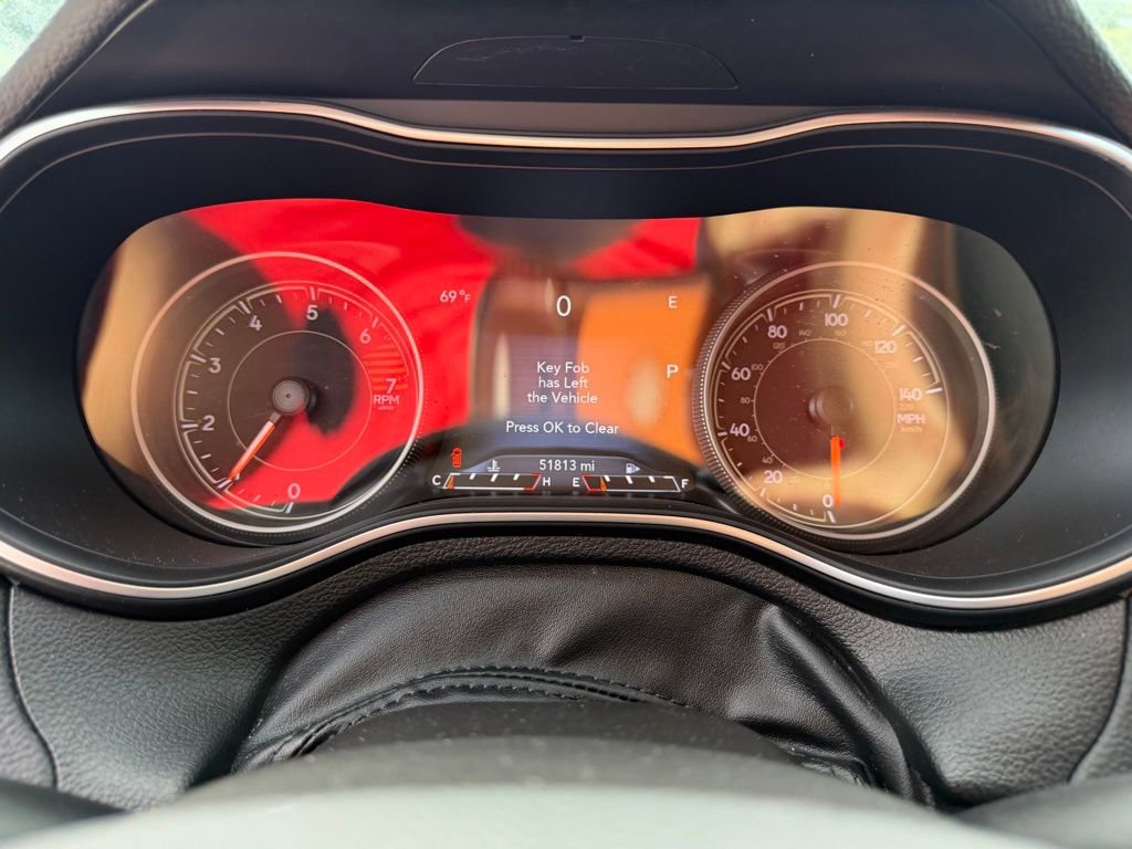 Used 2019 Jeep Cherokee Limited FWD image 19