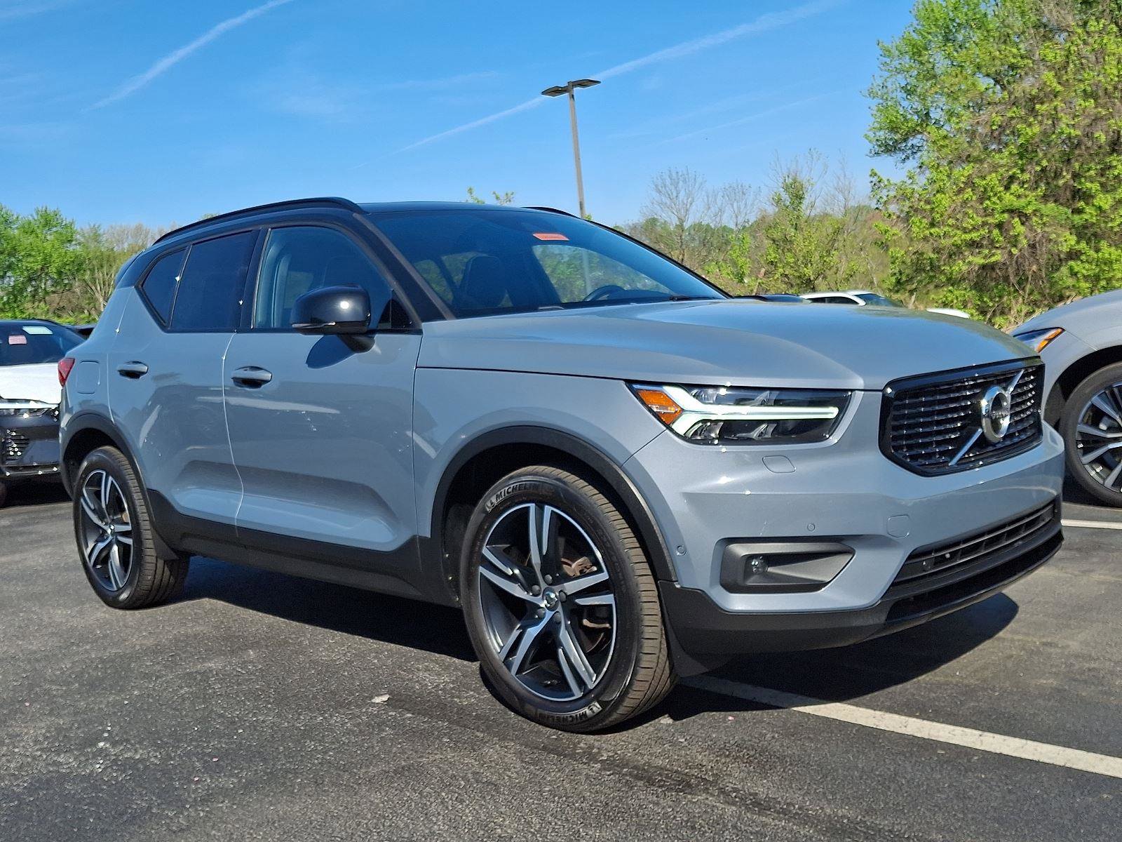 Used 2021 Volvo XC40 T5 R-Design w/ Advanced Package