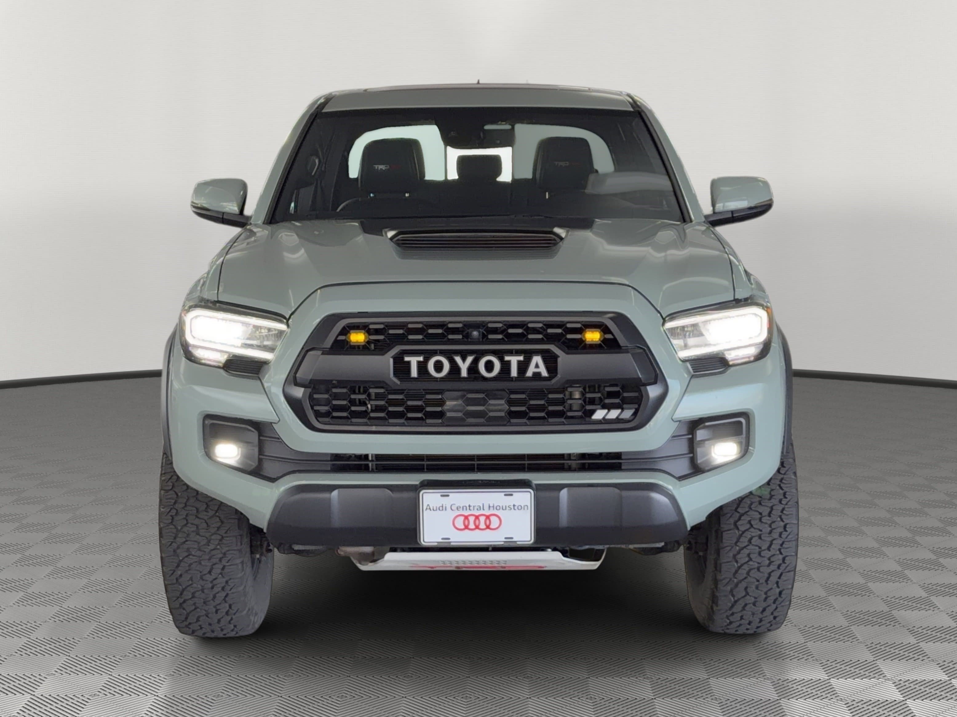 Used 2021 Toyota Tacoma TRD Pro AWD/4WD image 6