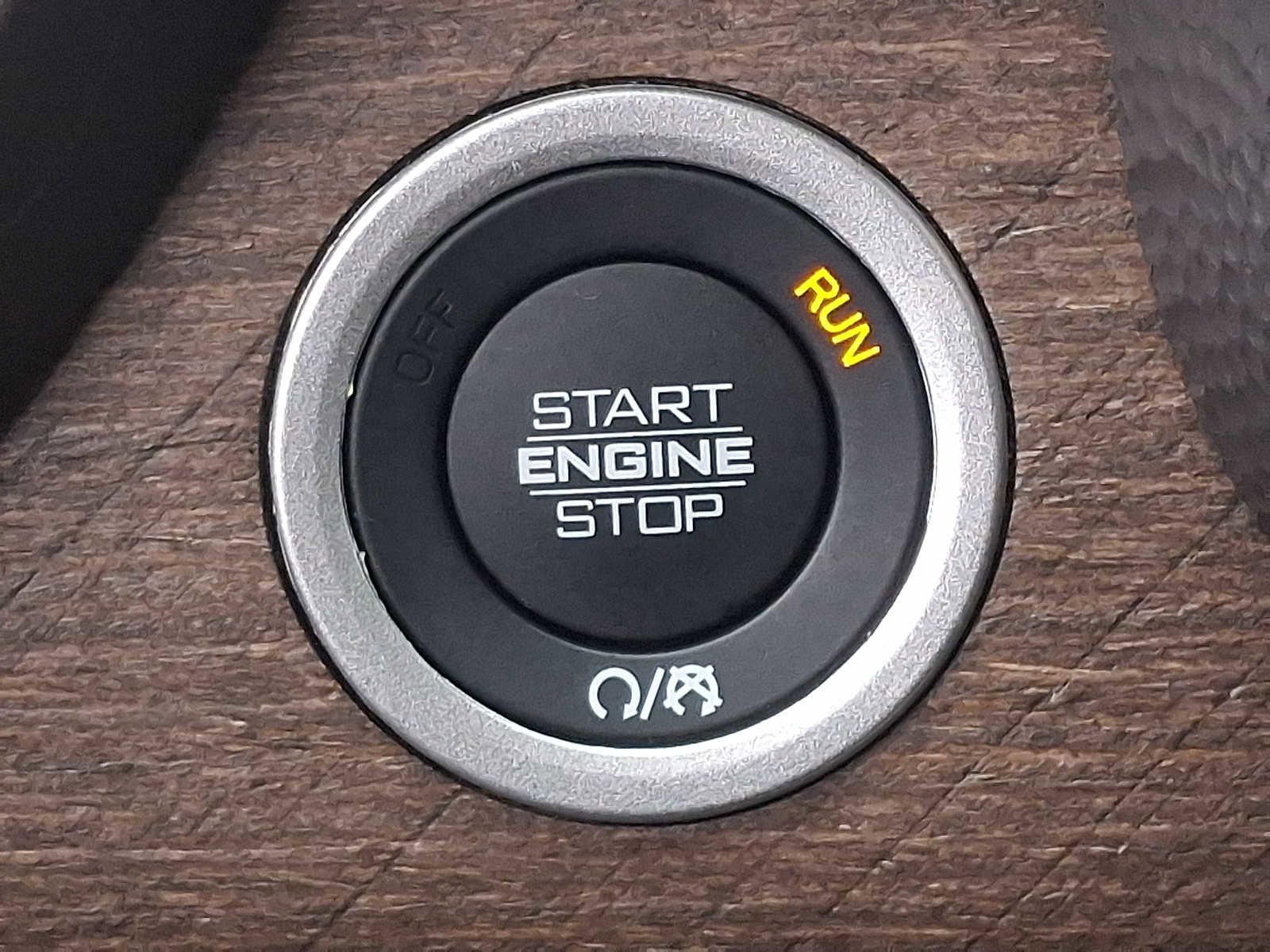 Used 2025 RAM 1500 Limited image 24