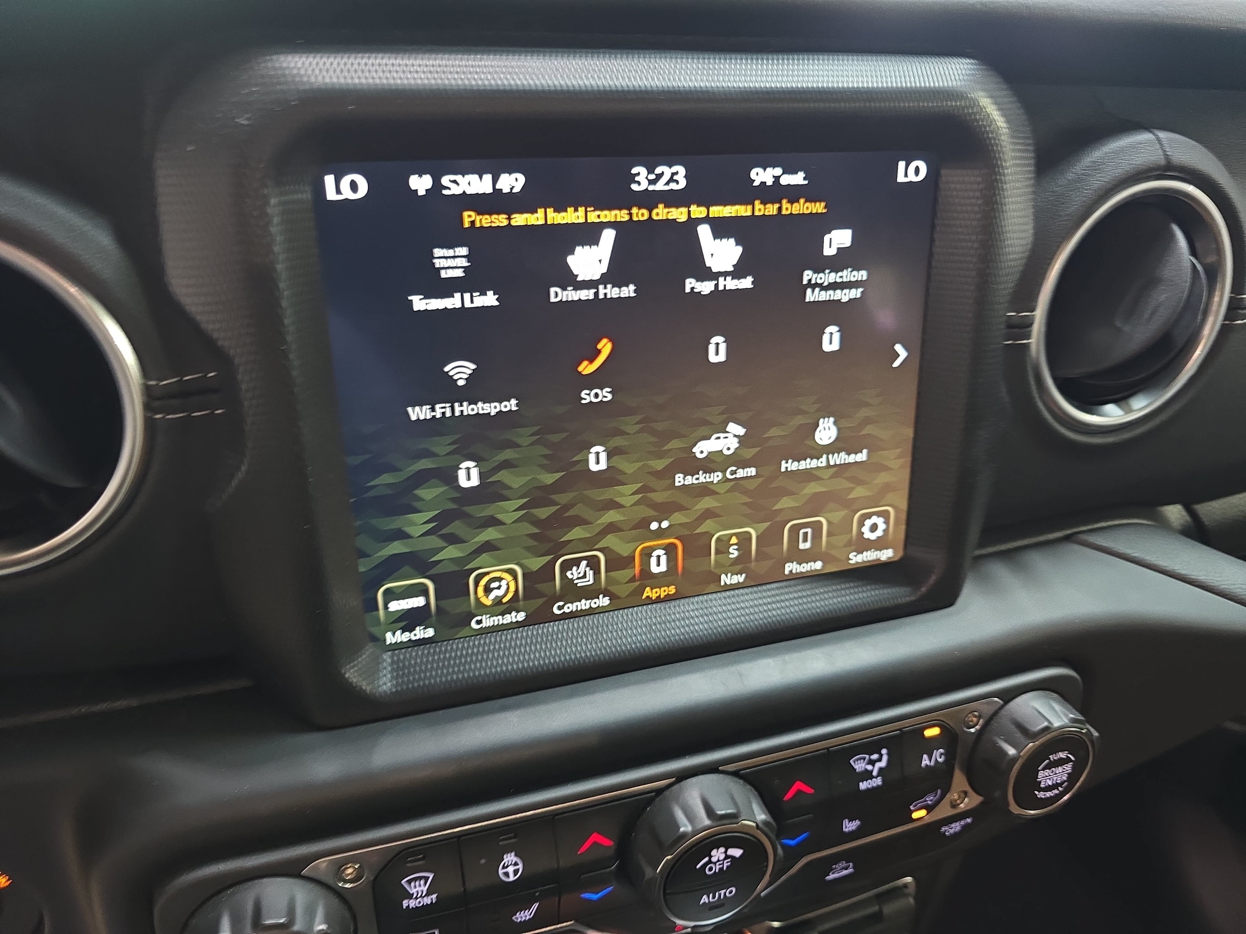 Used 2023 Jeep Wrangler Unlimited Sahara w/ Cold Weather Group AWD/4WD image 18