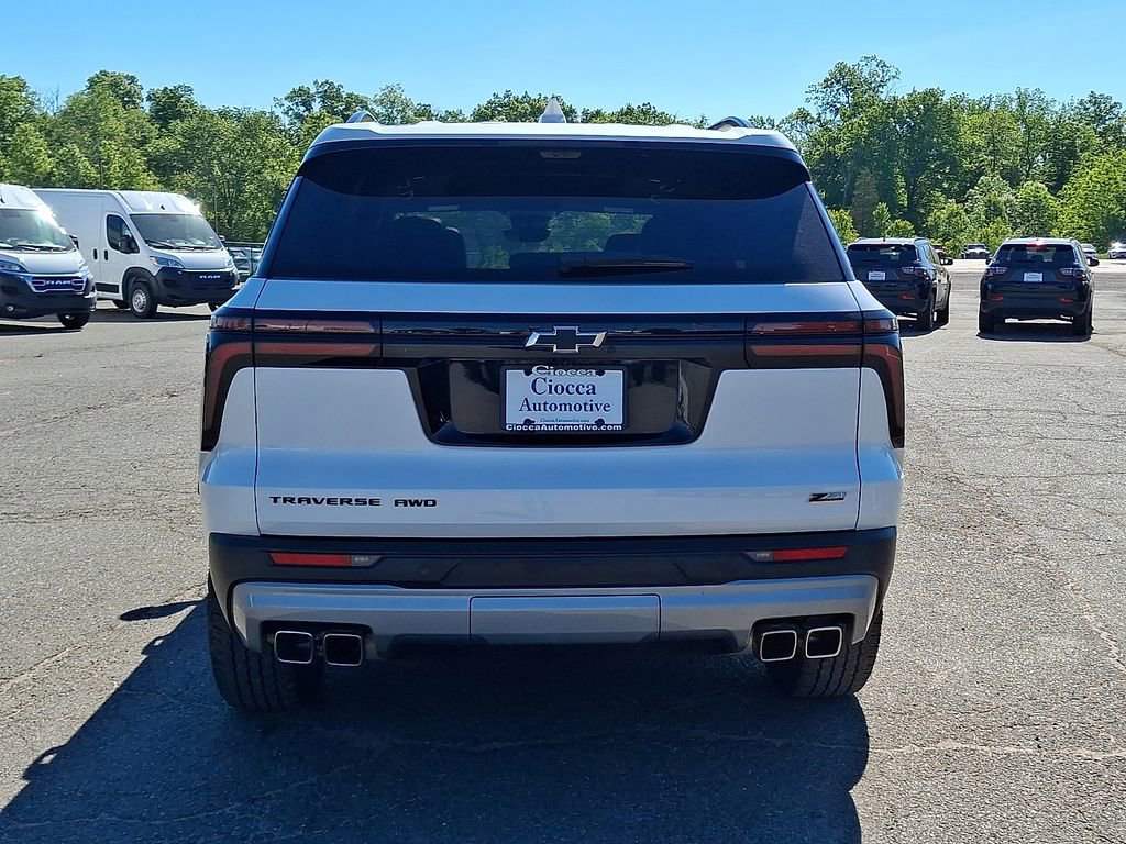 Used 2024 Chevrolet Traverse Z71 w/ Enhanced Driving Package AWD/4WD image 8