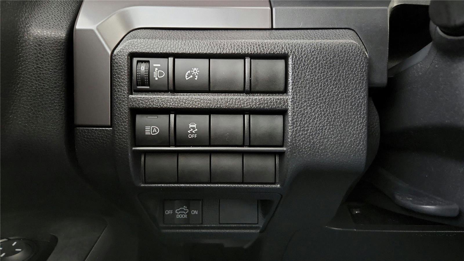 Certified 2024 Toyota Tacoma SR5 image 31