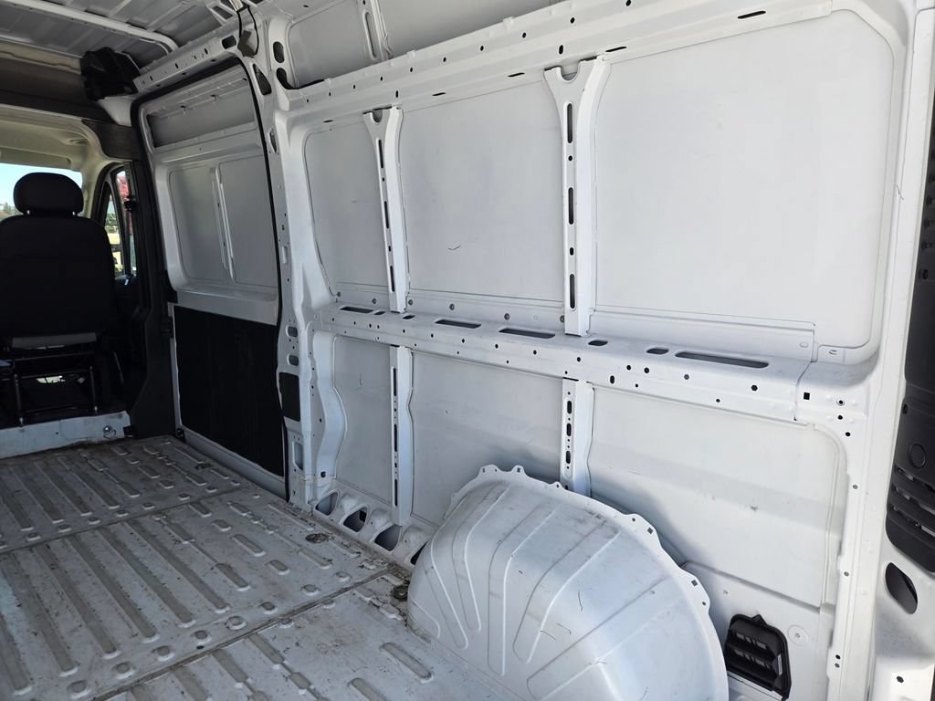 Used 2026 RAM ProMaster 2500 w/ Convenience Group FWD image 12