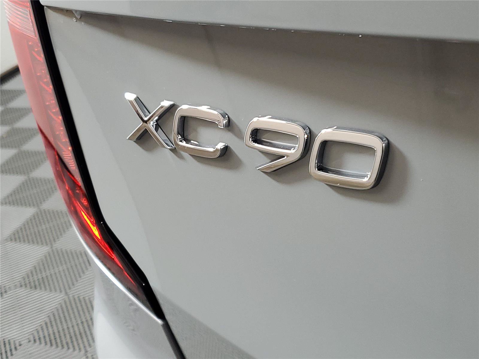 New 2026 Volvo XC90 B6 Plus w/ Protection Package Premier AWD/4WD image 7