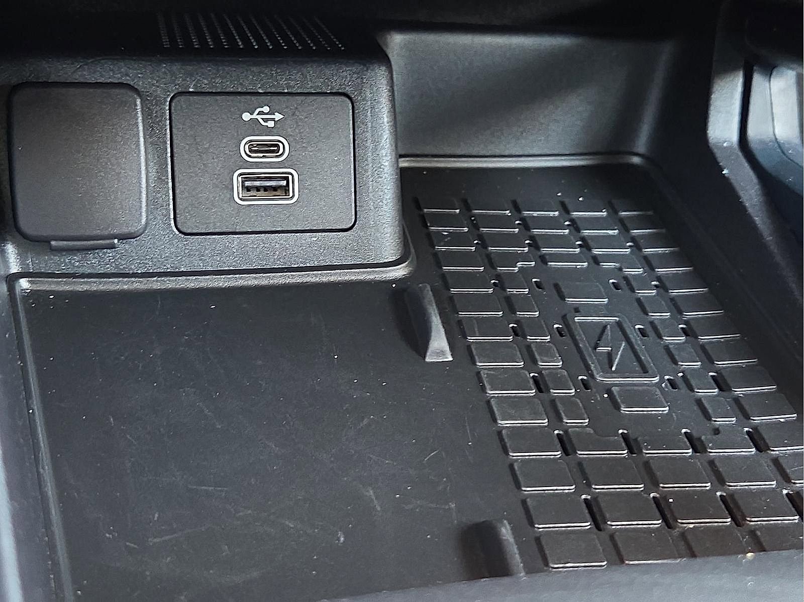 Used 2025 Ford Bronco Sport Badlands image 18