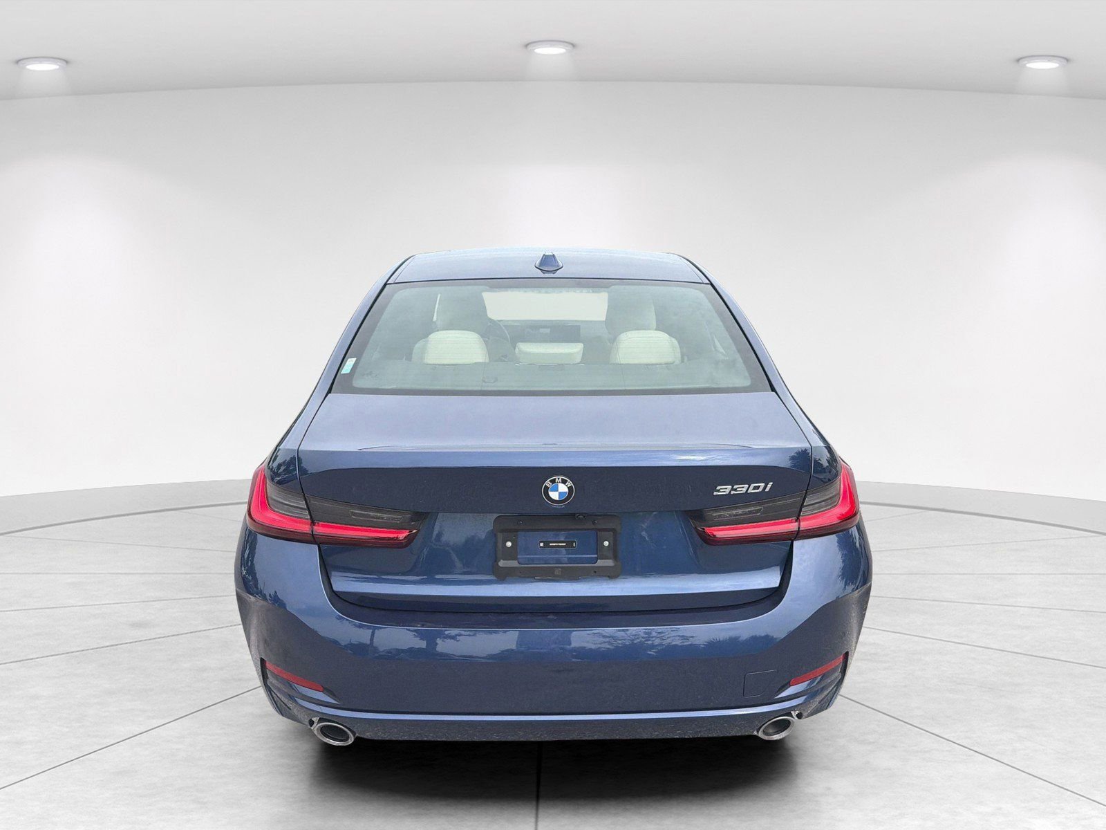 Used 2023 BMW 330i Sedan w/ Premium Package RWD image 5