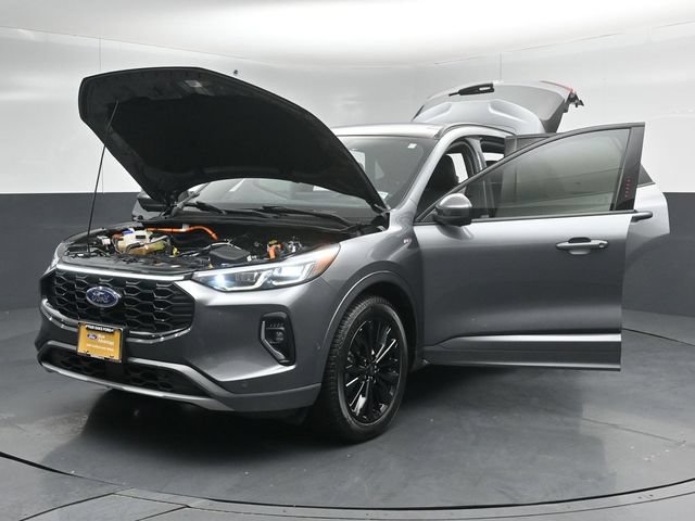 Certified 2023 Ford Escape ST-Line Elite w/ Premium Technology Package AWD/4WD image 53