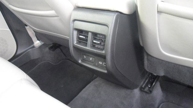 Used 2019 Cadillac XT4 Luxury w/ Cold Weather Package FWD image 33