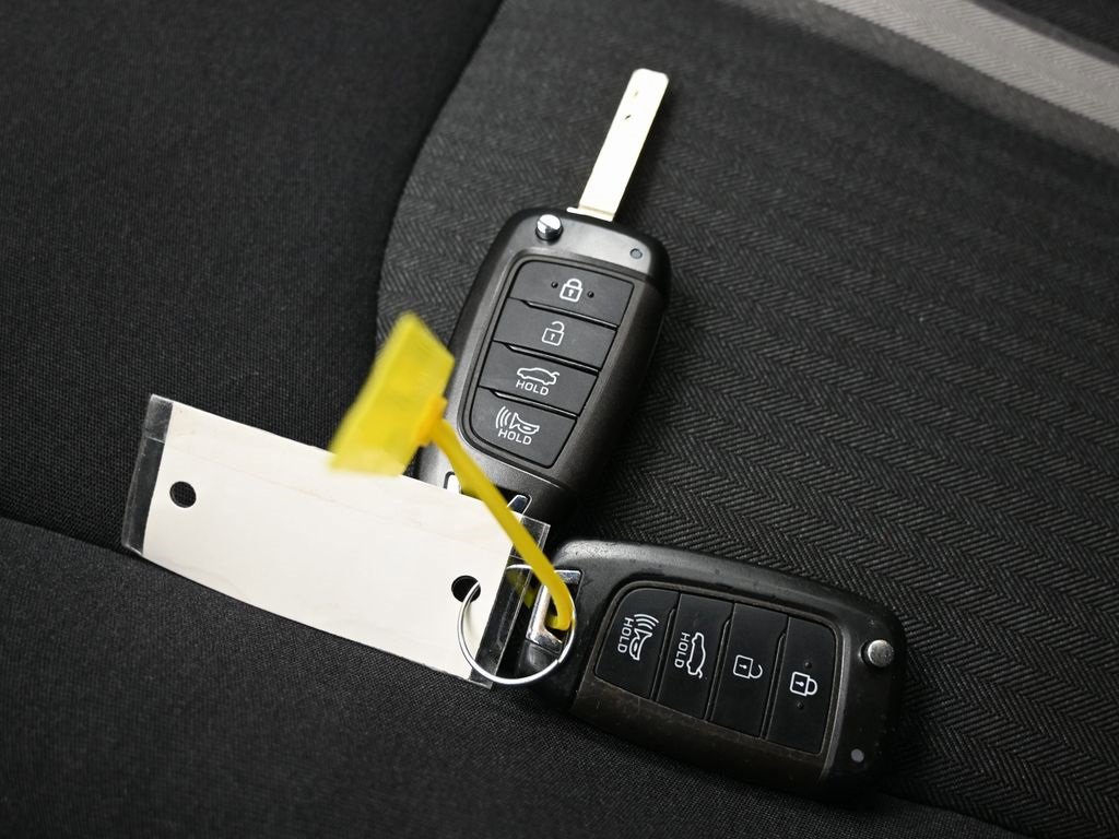 Used 2023 Hyundai Sonata SE image 10