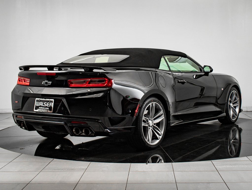 Used 2018 Chevrolet Camaro SS image 8