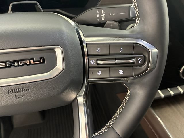 Certified 2026 GMC Acadia Denali Ultimate w/ LPO, Floor Liner Package AWD/4WD image 24