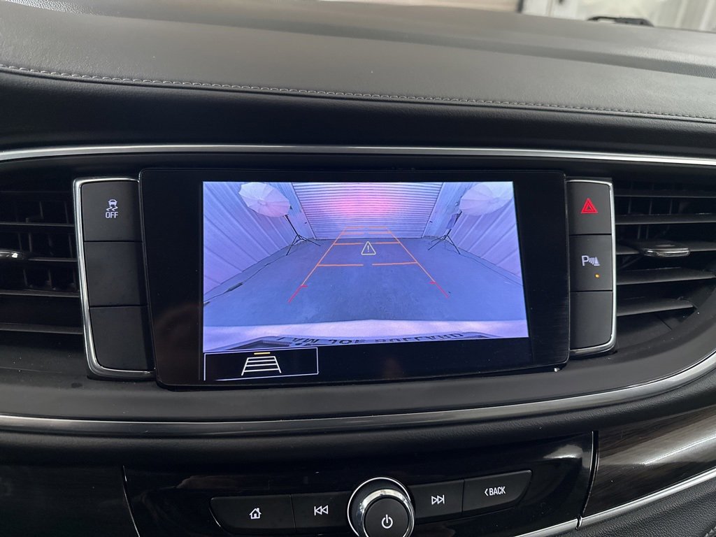 Used 2020 Buick Enclave Essence image 15