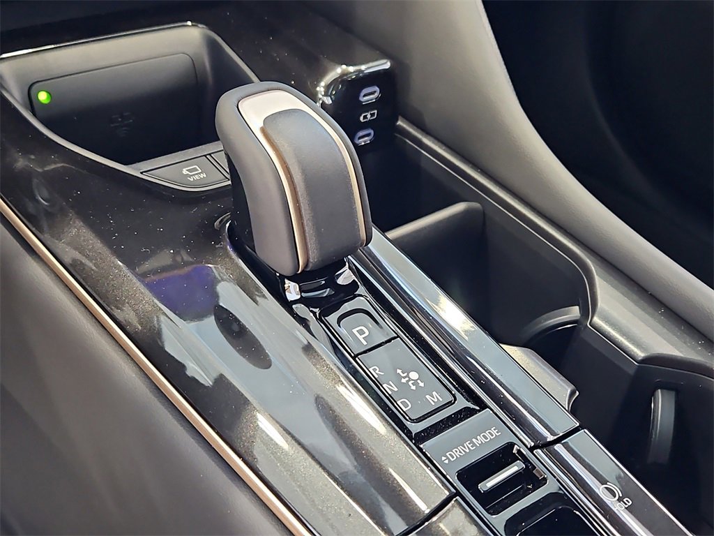 New 2026 Toyota Crown Platinum image 18