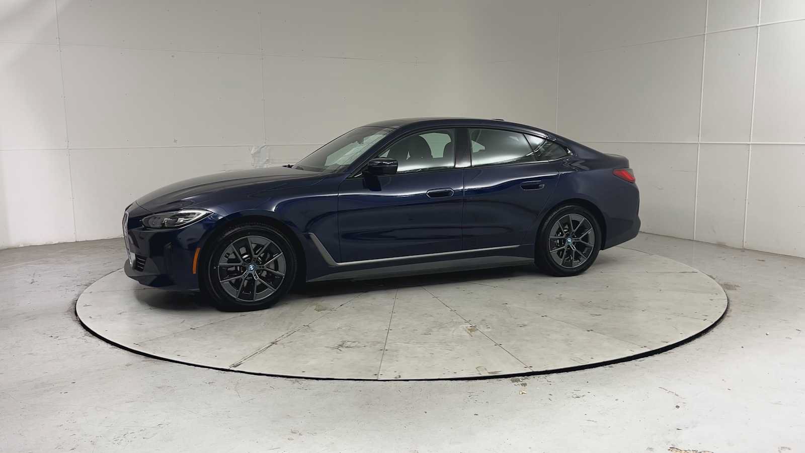 Certified 2023 BMW i4 eDrive35 w/ Premium Package RWD image 3