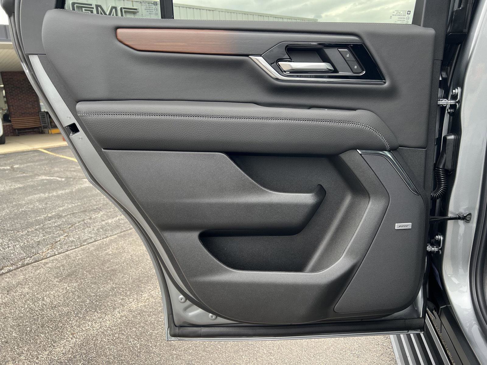 New 2026 GMC Yukon Denali AWD/4WD image 17