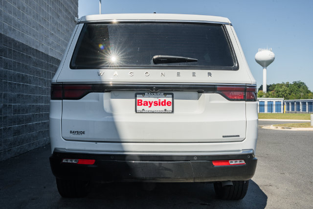Used 2024 Jeep Wagoneer Series II w/ Flexible Seating Group RWD image 6