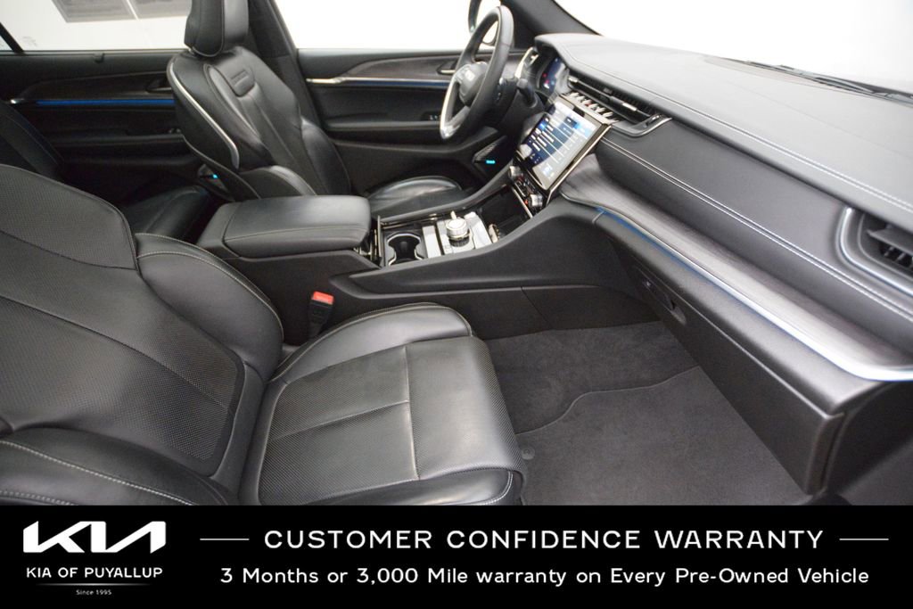 Used 2021 Jeep Grand Cherokee L Overland w/ Luxury Tech Group IV image 16