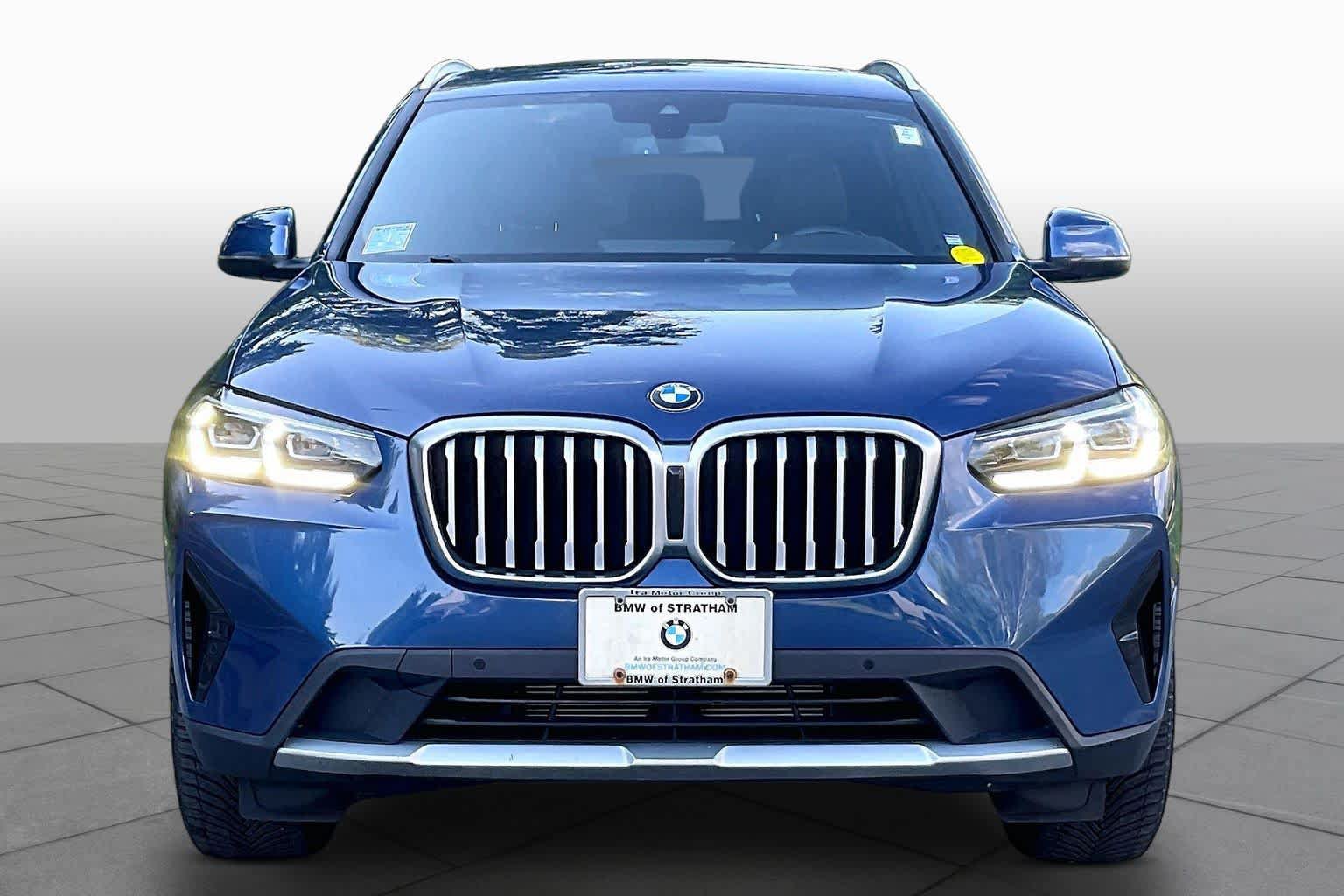 Used 2022 BMW X3 xDrive30i AWD/4WD image 3