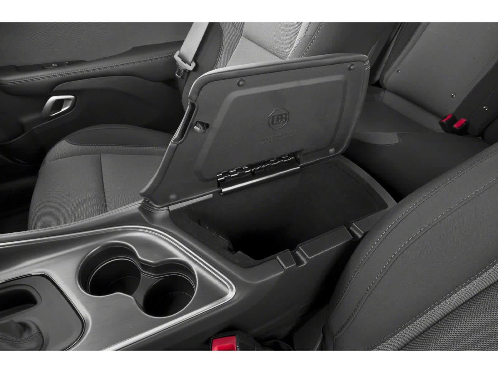 Used 2015 Dodge Challenger R/T Plus RWD image 20