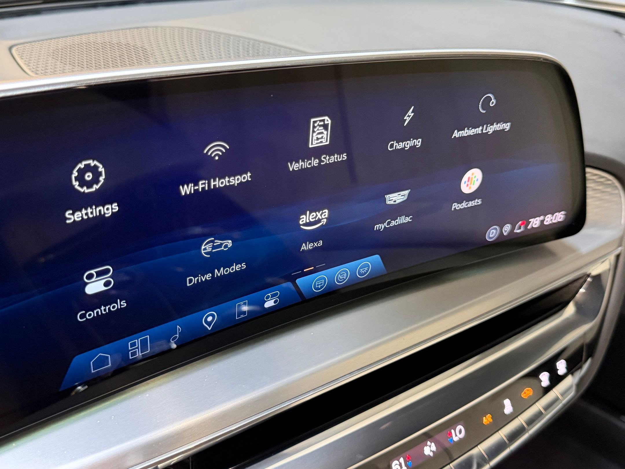 Certified 2024 Cadillac Lyriq Sport image 32