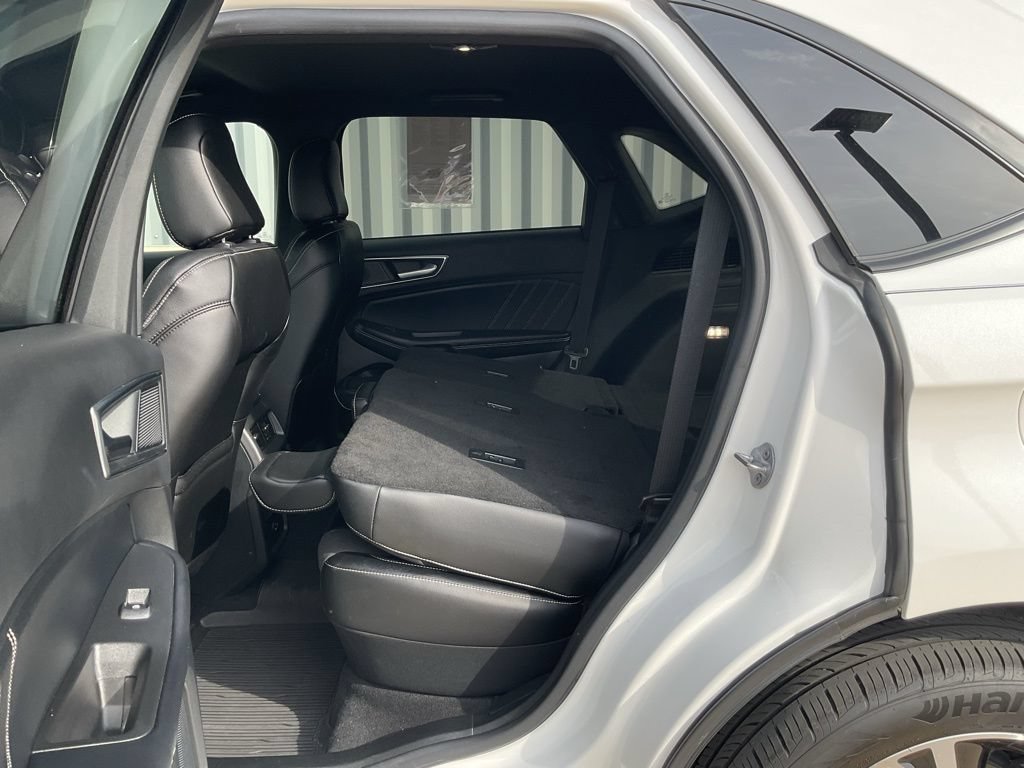 Used 2022 Ford Edge ST AWD/4WD image 17