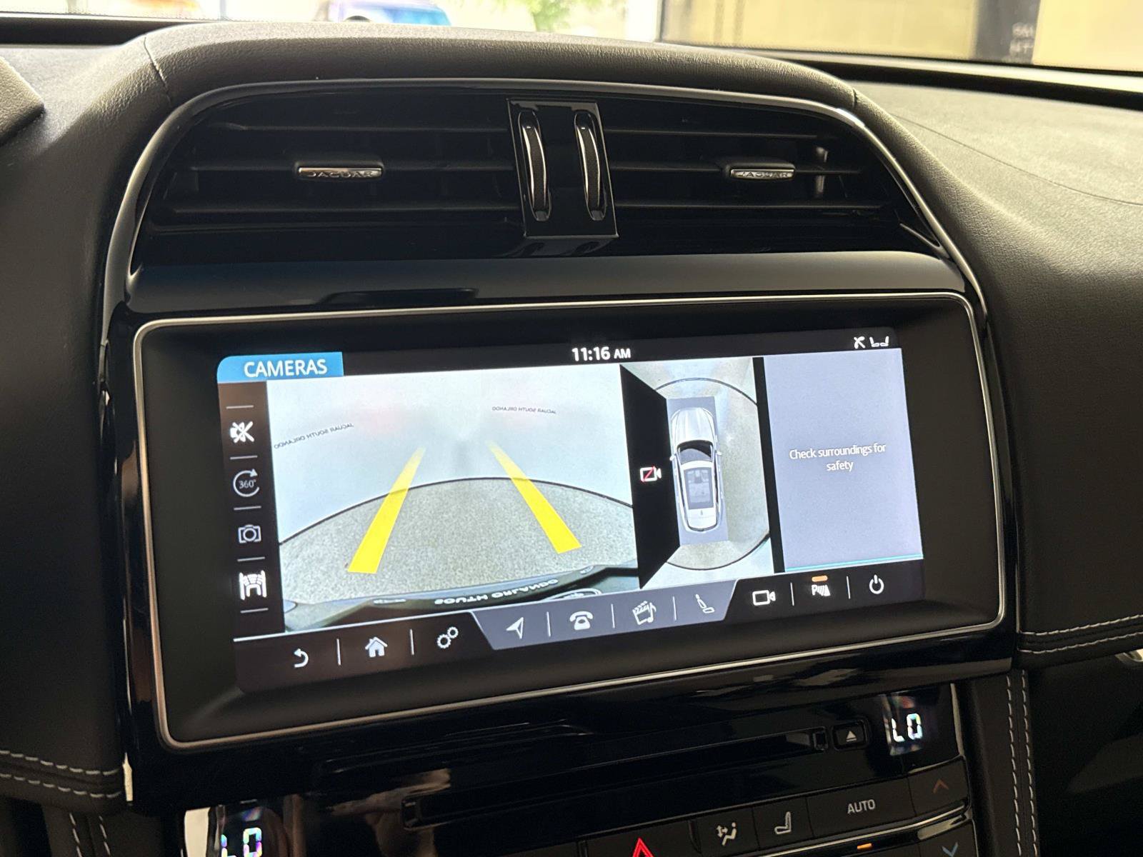 Used 2020 Jaguar F-PACE R-Sport AWD/4WD image 24