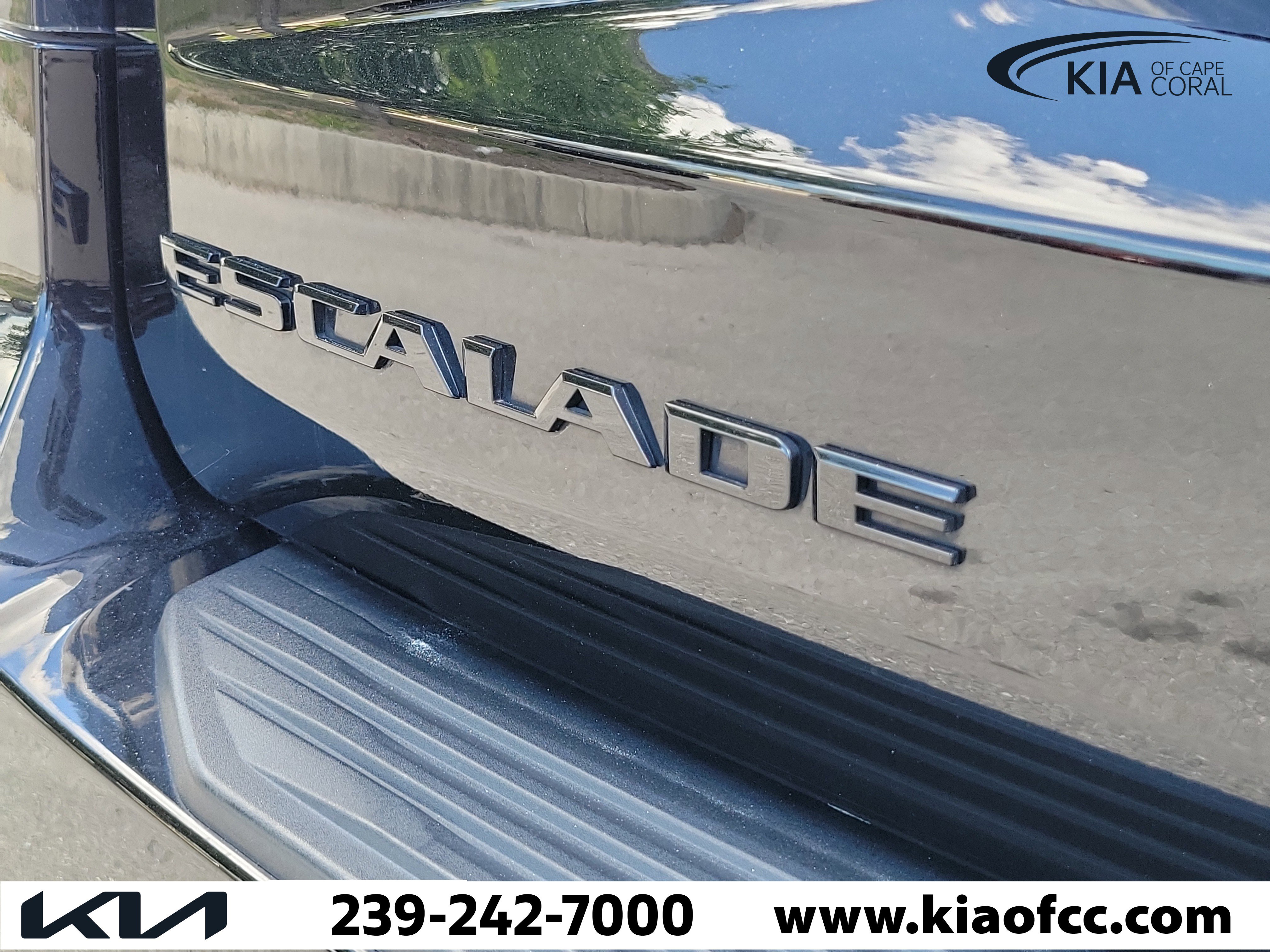 Used 2022 Cadillac Escalade ESV Sport w/ Touring Package RWD image 10