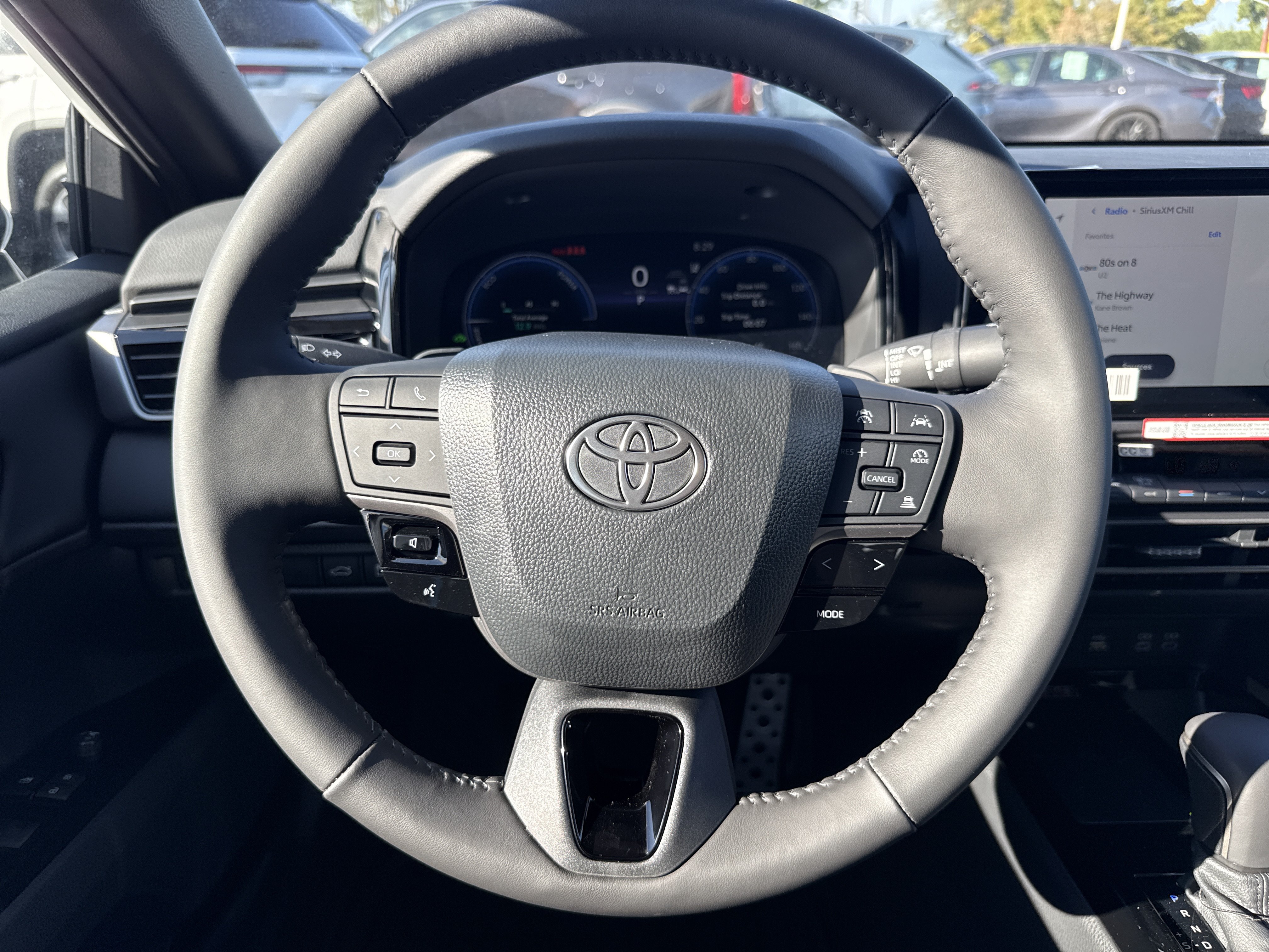 New 2026 Toyota Camry Hybrid FWD image 14
