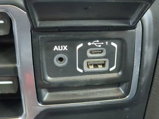 Used 2020 Jeep Wrangler Unlimited Rubicon w/ Cold Weather Group image 21