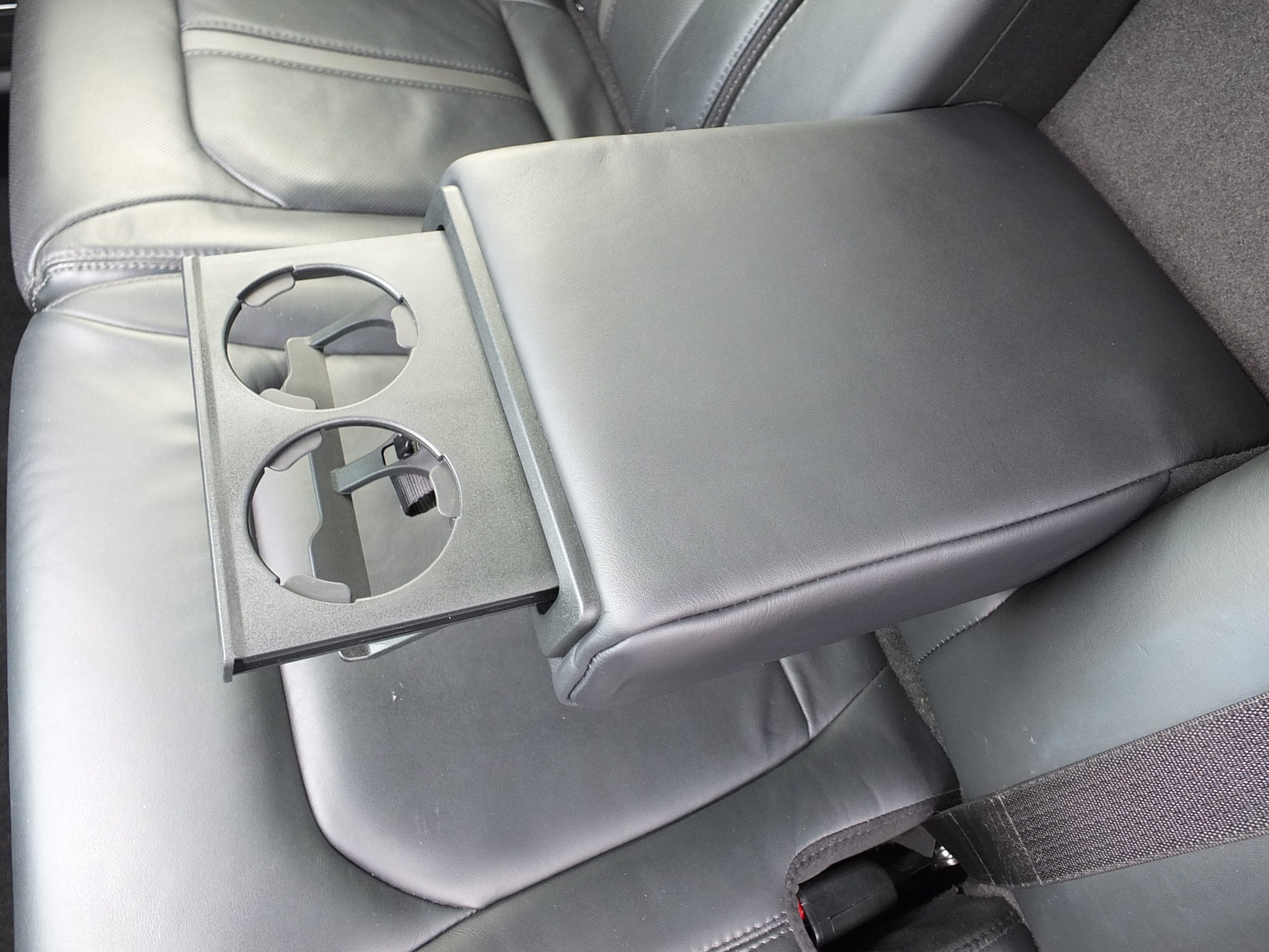 Used 2016 Ford F150 Platinum w/ Equipment Group 701A Luxury RWD image 18