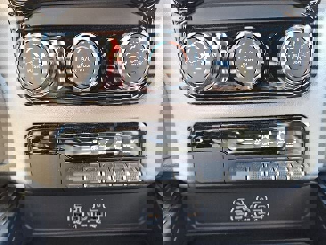 New 2026 RAM 1500 Express image 19