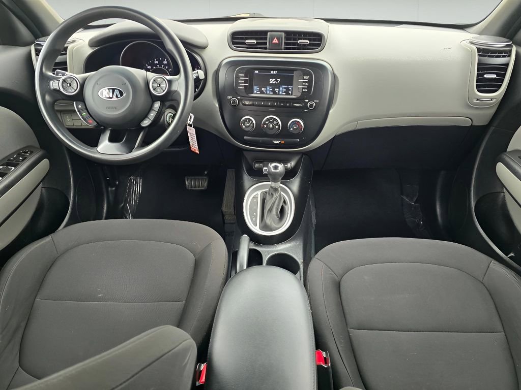 Used 2018 Kia Soul FWD image 24