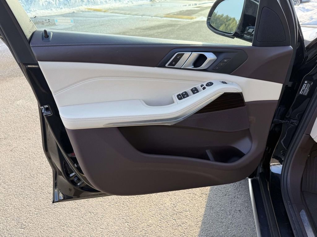 Used 2019 BMW X5 xDrive40i w/ Premium Package 2 image 20