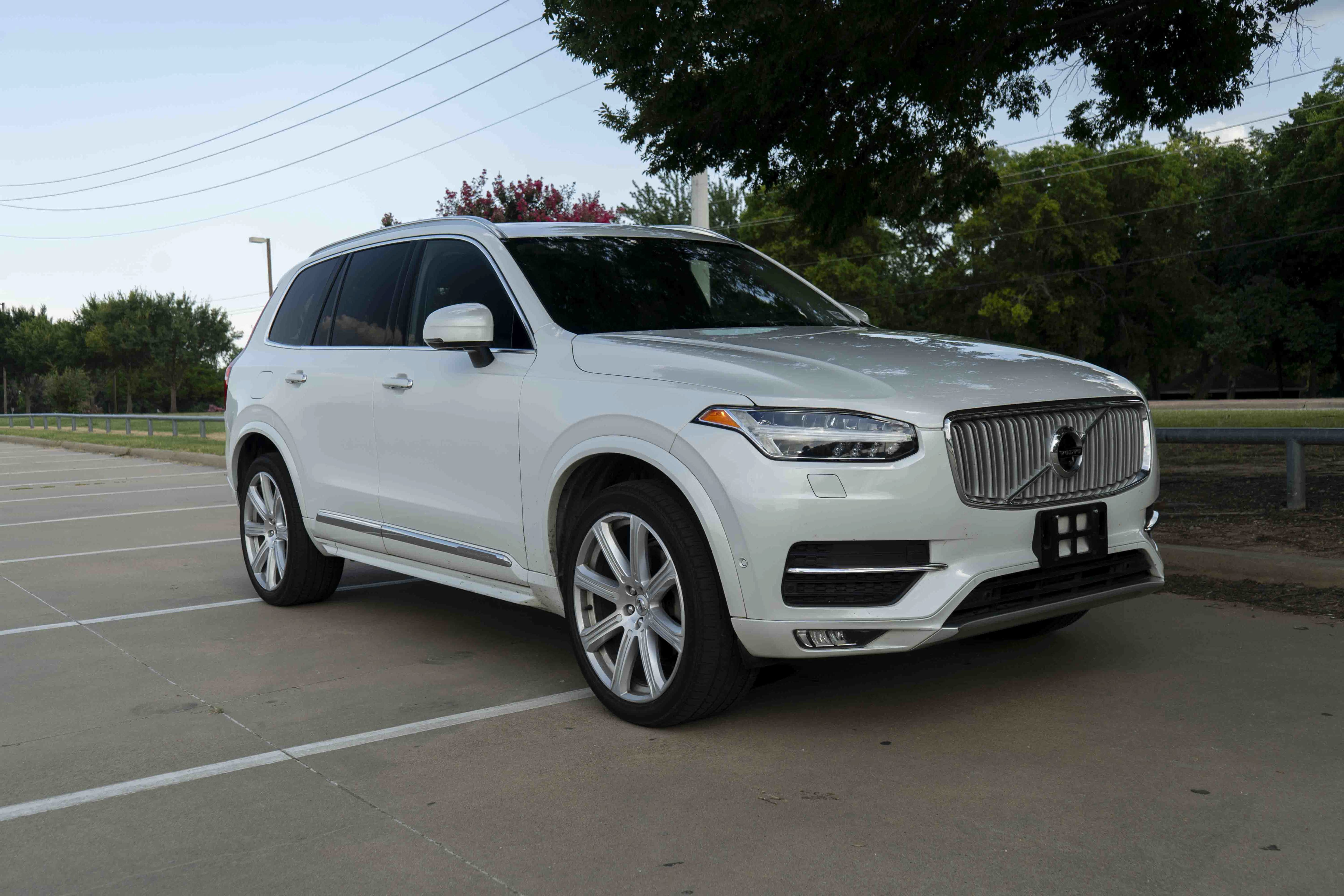 Used 2018 Volvo XC90 T6 Inscription w/ Luxury Package AWD/4WD image 2
