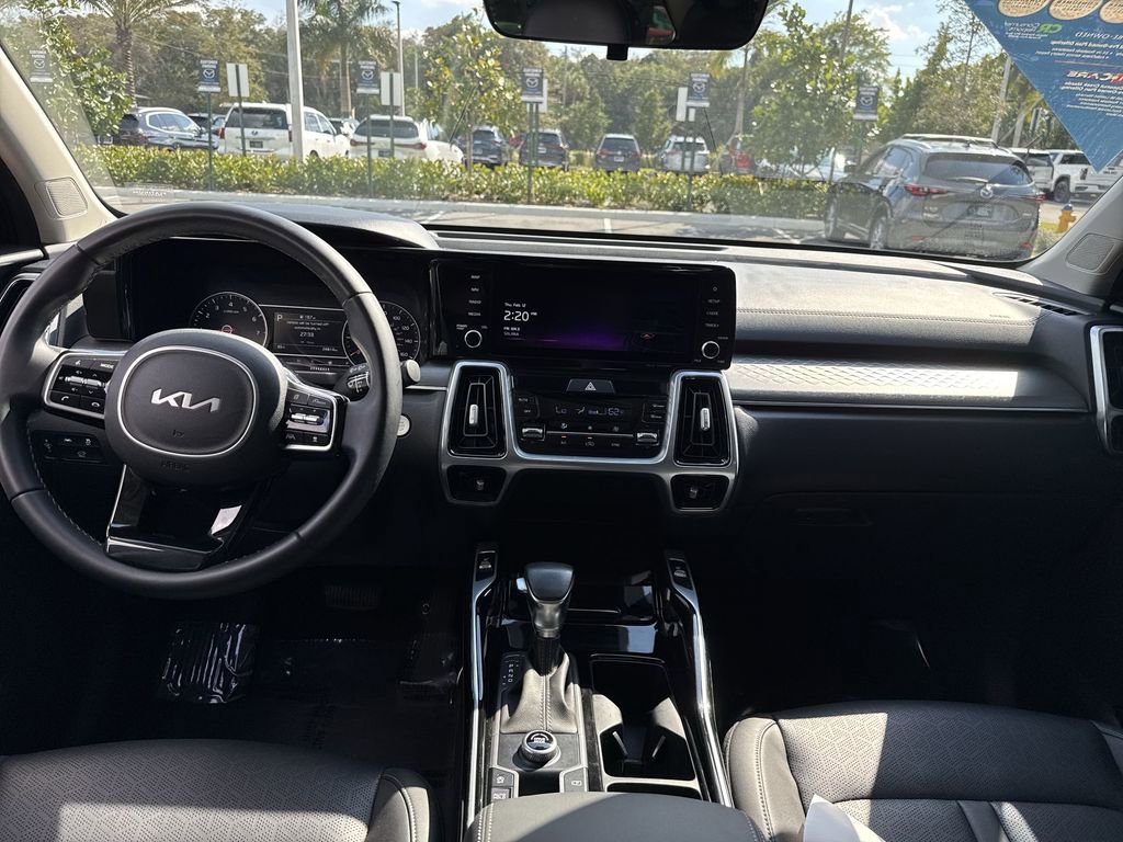 Used 2022 Kia Sorento SX image 15