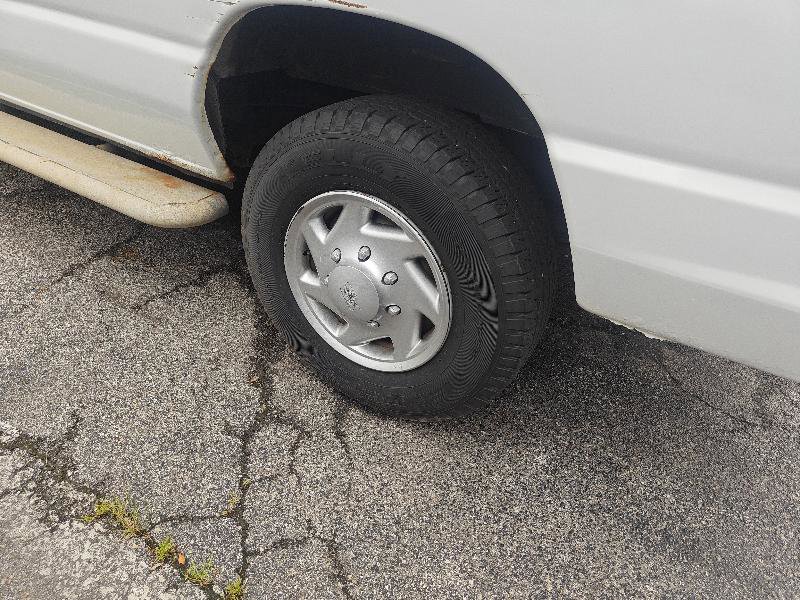 Used 2013 Ford E-250 and Econoline 250 w/ PWR Group image 5