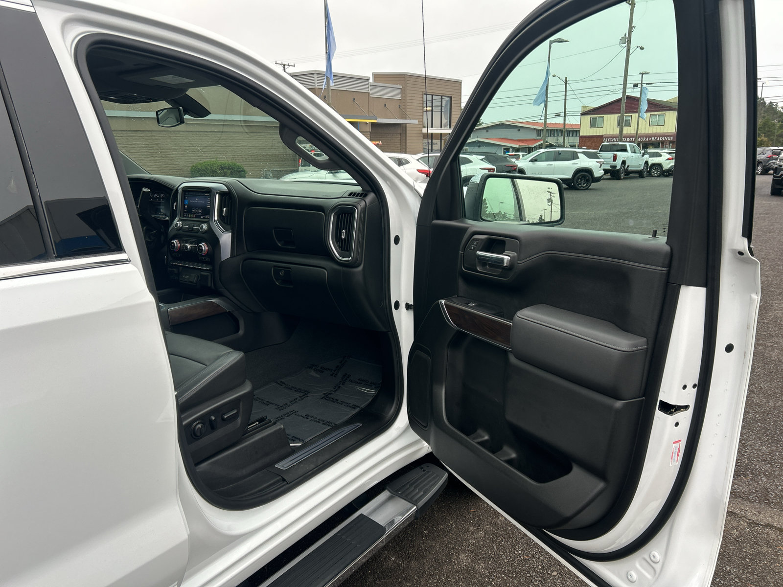 Used 2019 GMC Sierra 1500 SLT w/ SLT Premium Package AWD/4WD image 25