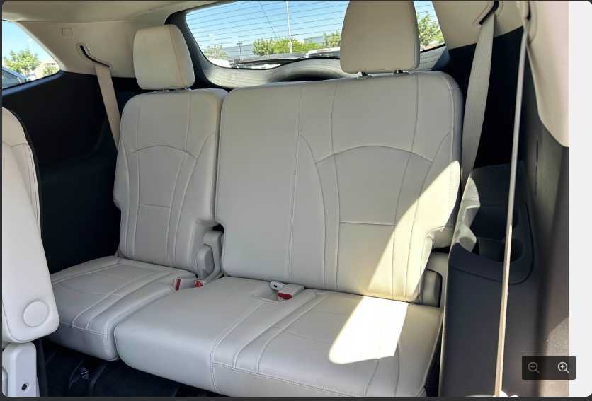 Used 2023 Buick Enclave Essence FWD image 7