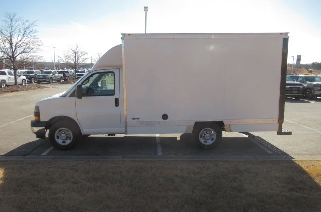 New 2024 Chevrolet Express 3500 w/ Power Convenience Package image 6