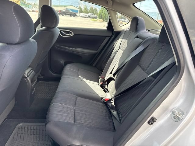 Used 2016 Nissan Sentra SV FWD image 19