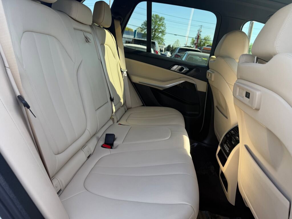 Used 2020 BMW X5 sDrive40i w/ Premium Package RWD image 26