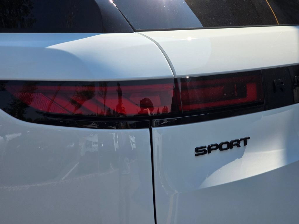 New 2026 Land Rover Range Rover Sport Dynamic SE AWD/4WD image 36