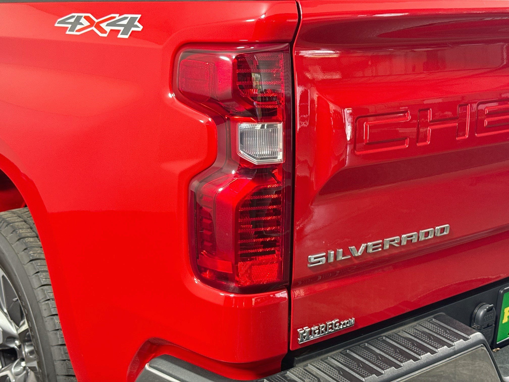 Used 2022 Chevrolet Silverado 1500 LT AWD/4WD image 35