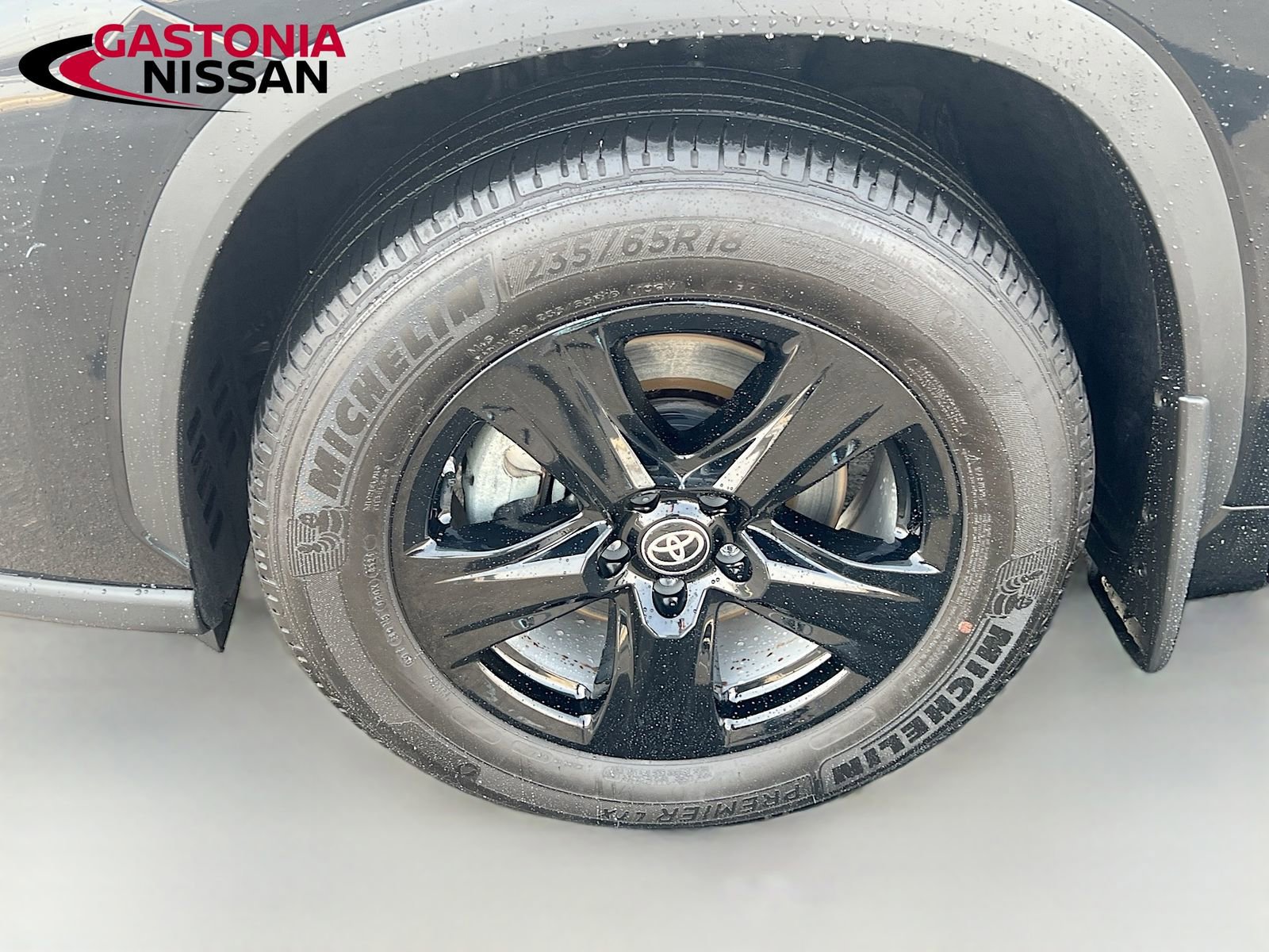 Used 2024 Toyota Highlander LE image 40