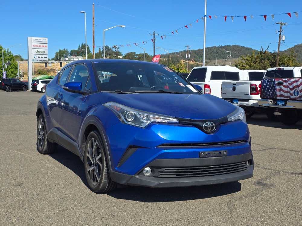 Used 2018 Toyota C-HR XLE FWD image 11