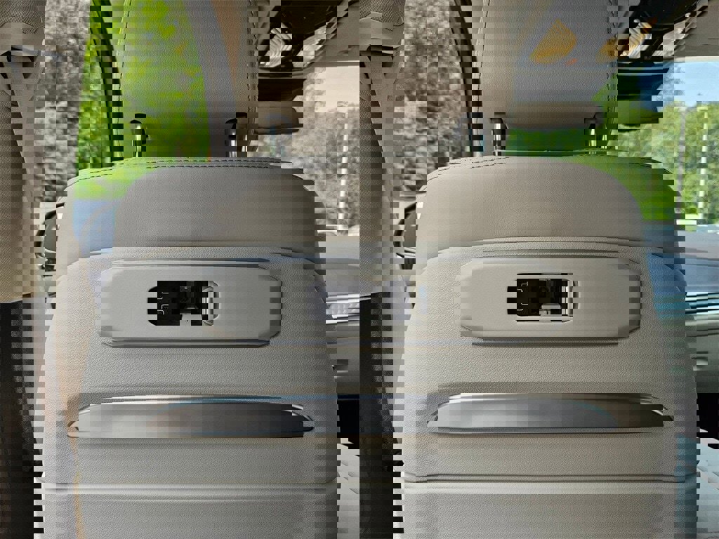 New 2026 BMW X7 xDrive40i image 23