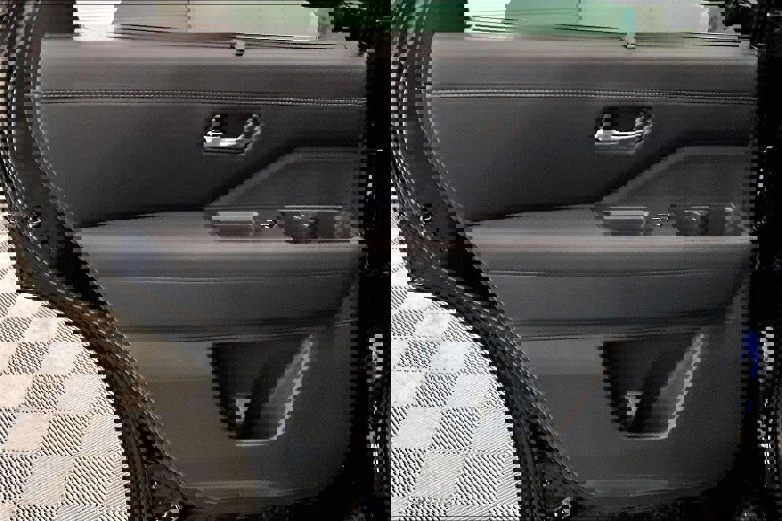 New 2025 Nissan Pathfinder Platinum w/ Lighting Package (N93) image 96