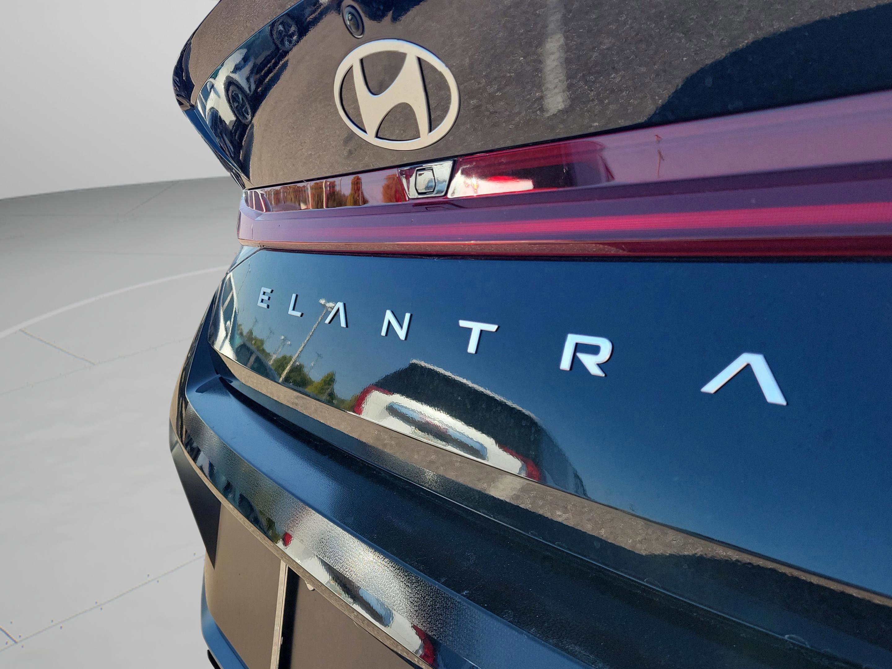 New 2026 Hyundai Elantra SEL Sport image 31